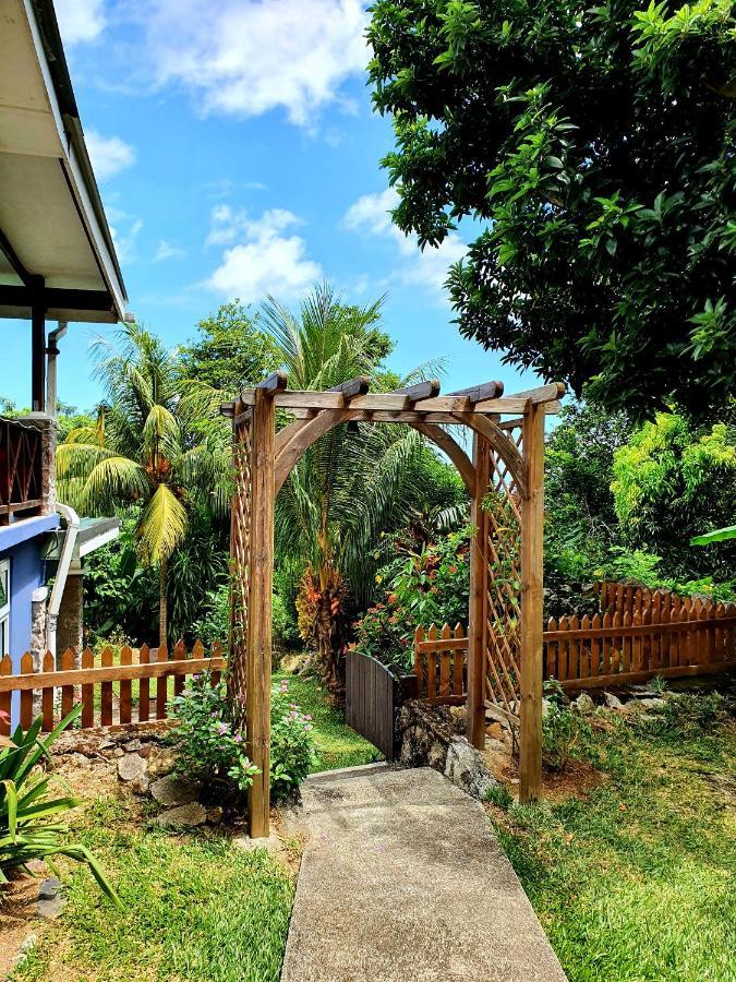 Ferienwohnung Rose Self Catering Beau Vallon  Exterior foto