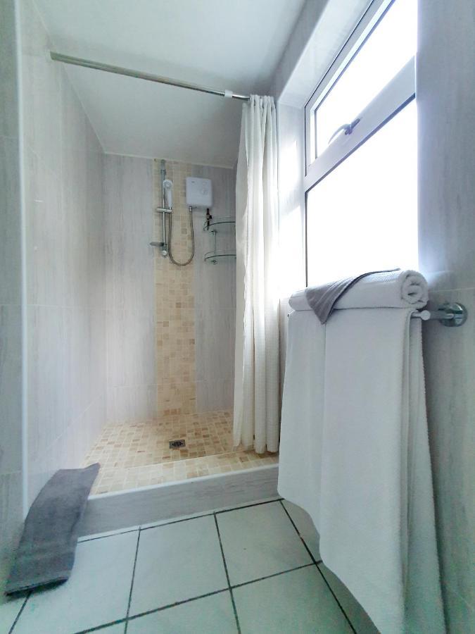 Ferienwohnung Rose Self Catering Beau Vallon  Exterior foto