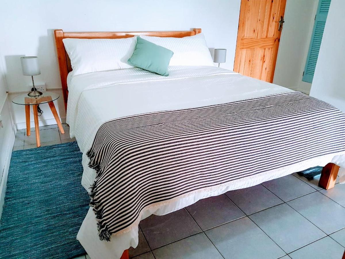 Ferienwohnung Rose Self Catering Beau Vallon  Exterior foto