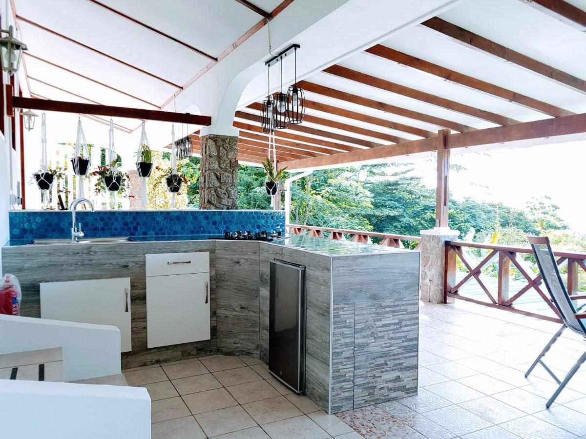 Ferienwohnung Rose Self Catering Beau Vallon  Exterior foto